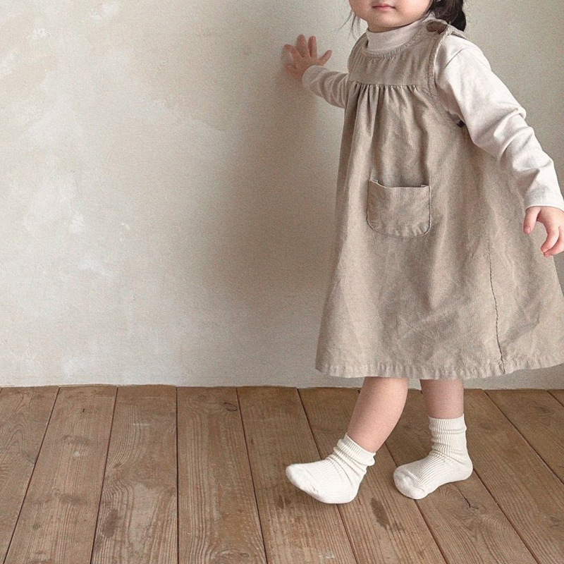 INS estilo coreano ropa de otoño e invierno para niñas nuevo vestido de moda estilo occidental PANA cuello redondo chaleco falda de muñeca