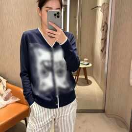 高定潮牌2026早秋季新品时尚精致小众设计感显瘦开衫针织上衣女装