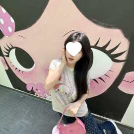 【广州克彩虹麻】薄款透气趣味涂鸦彩纱上衣女夏修身印花短袖恤
