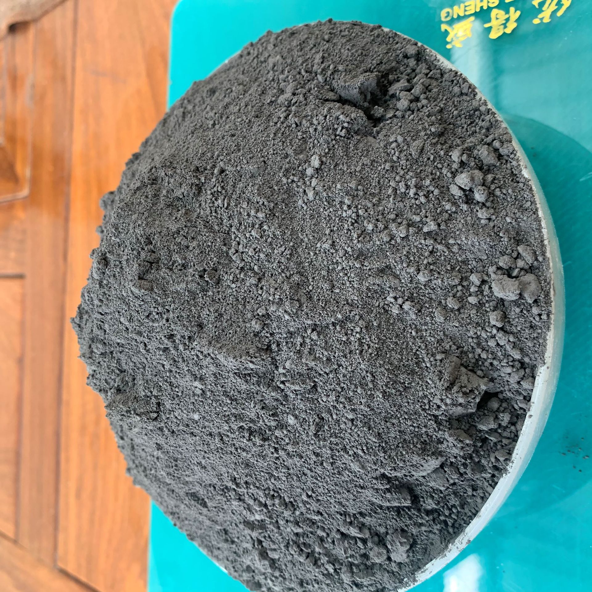 东莞黑矿粉：涂料、塑料、橡胶、工艺品等专用