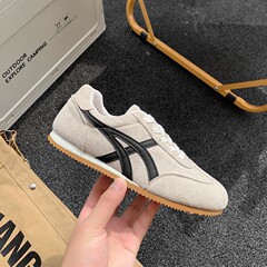 徳訓靴女2025年春の新型ソフト底レジャー運動靴超火阿甘靴レトロ軽便白靴