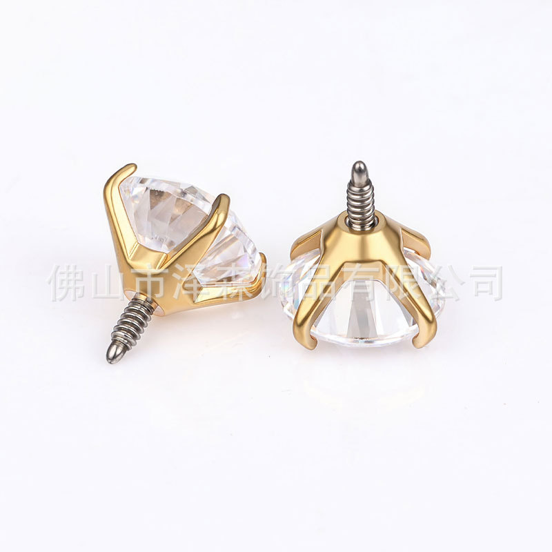 Silver pointed spike labret stud material detail