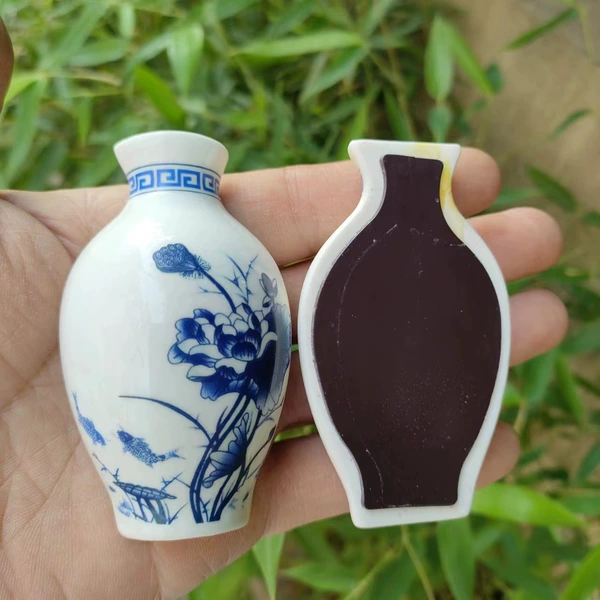 Blue and white lotus fish