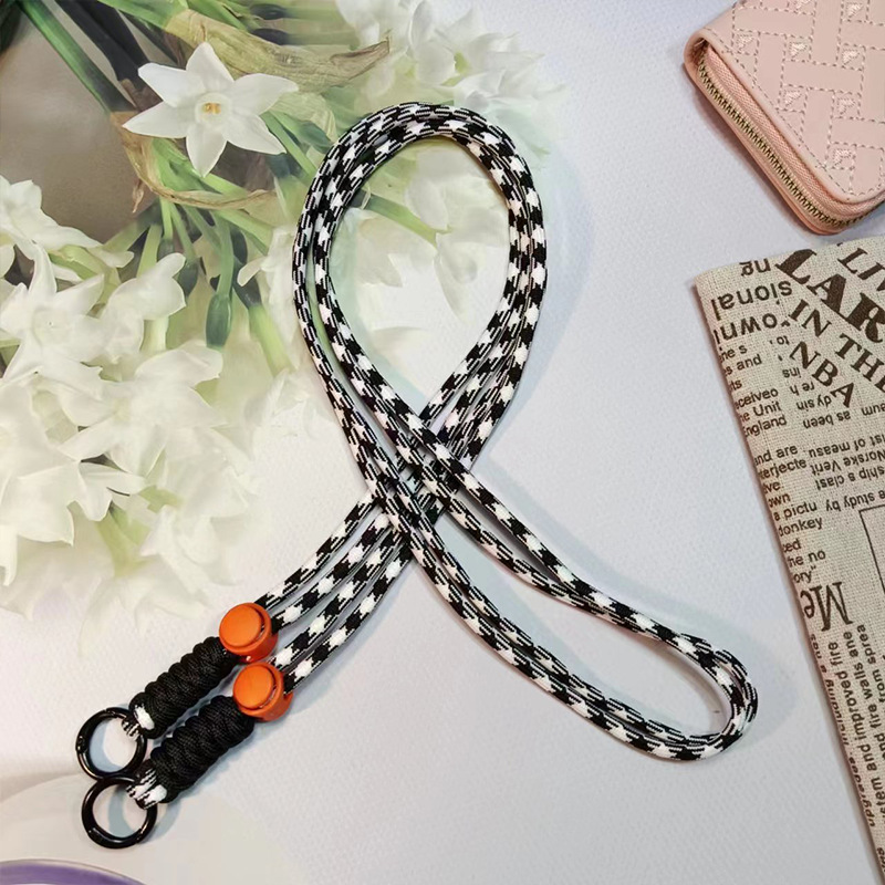 흑백 패턴과 블랙(블랙 버클) ♢