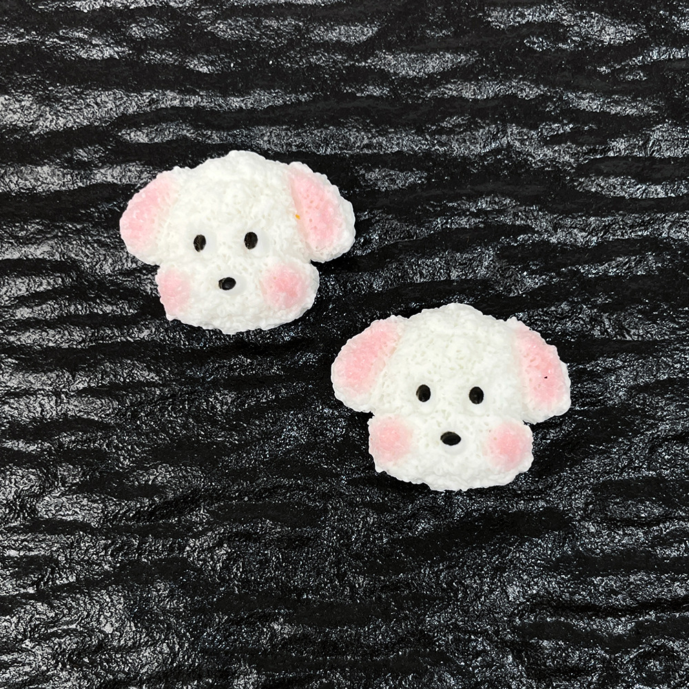 흰 털이 많은 개