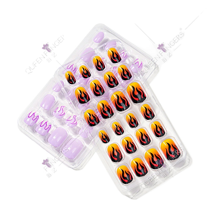 Concubina arte de uñas para niños pieza de uñas terminada 24 piezas llama bolsa de dibujos animados portátil arte de uñas terminado parche para niños