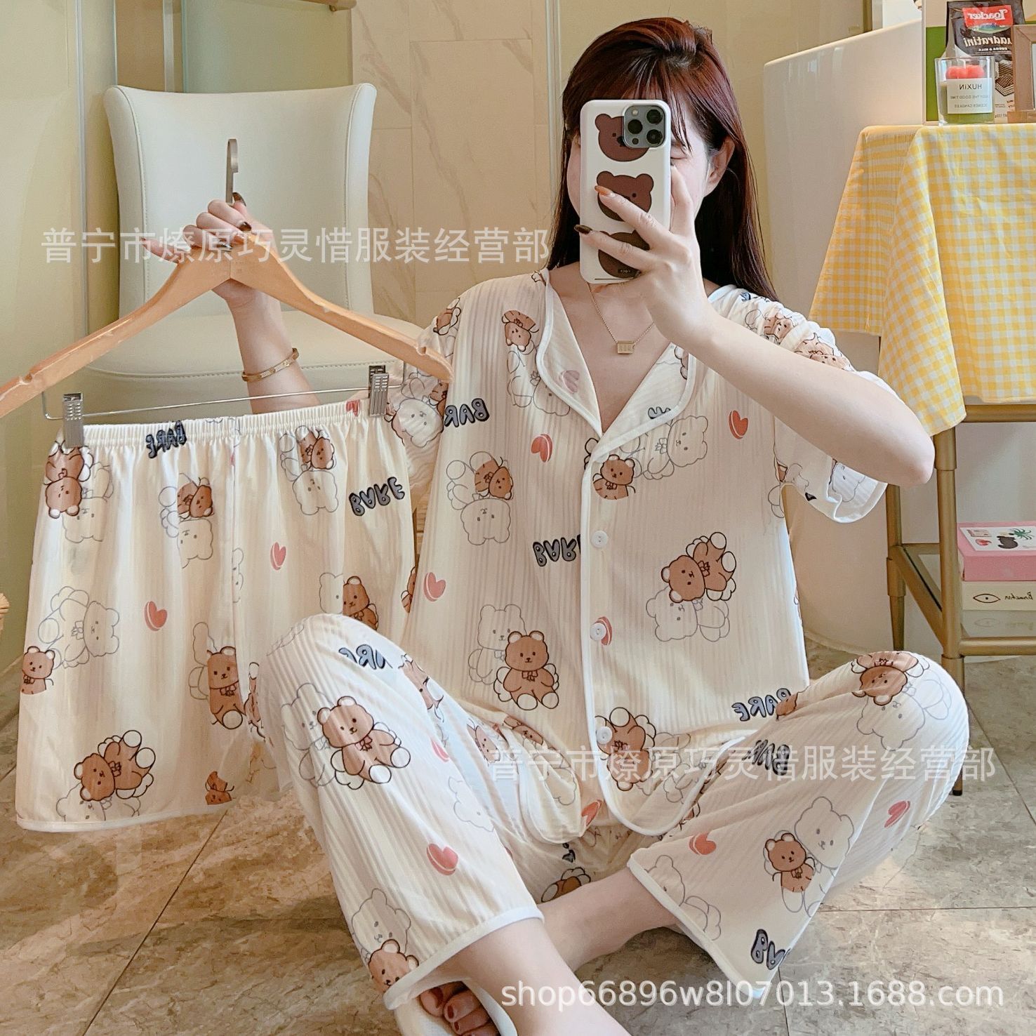 Nuevo estilo pijamas traje de tres piezas de las mujeres pijamas de estilo coreano de verano dulce ins estilo desgaste para el hogar conjunto de tres piezas entrega de una pieza