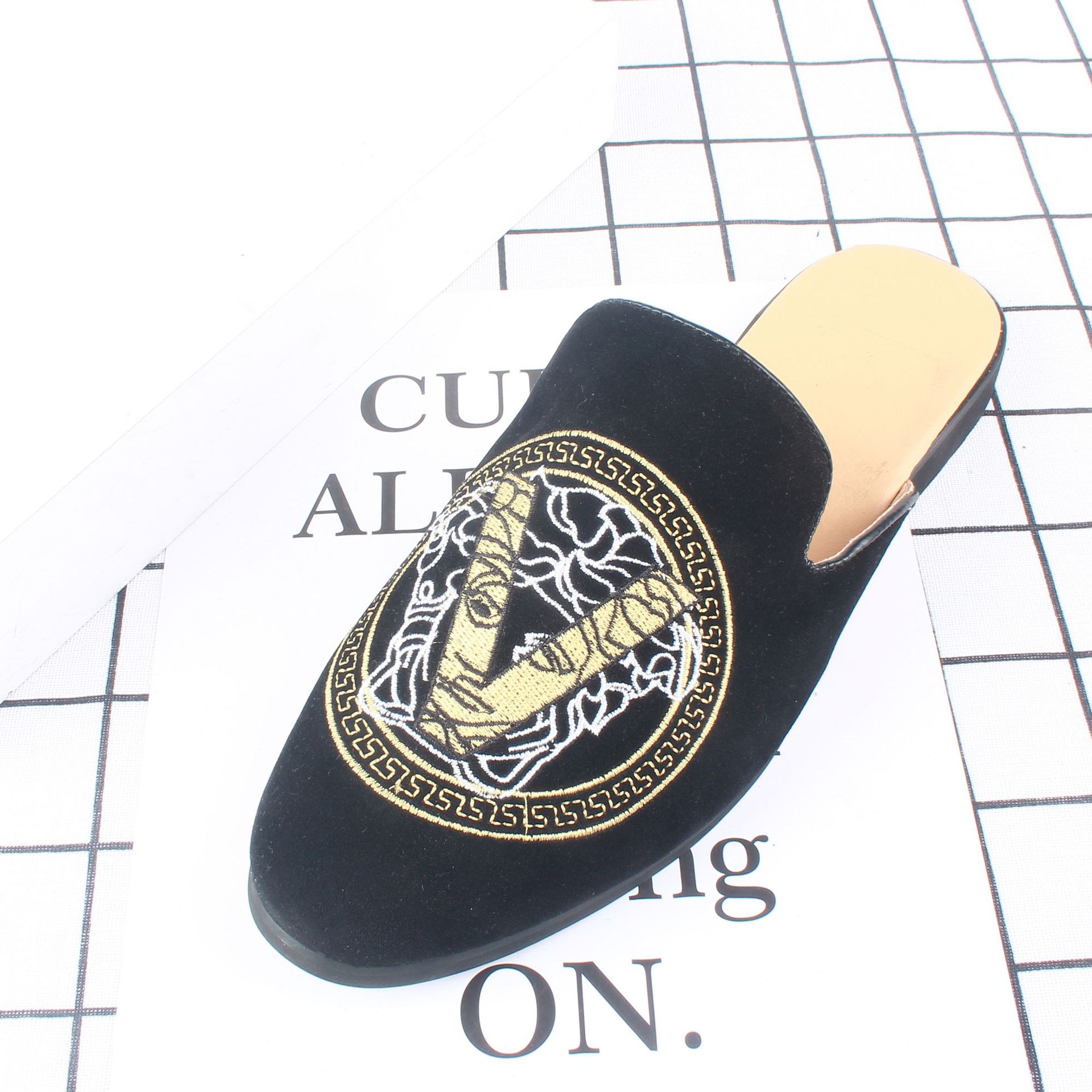 �廨����Ь������2021�¿�����ʿ����һ�ŵ��޺��������Ƥ��779