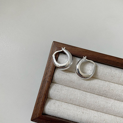 S925 sterling silver Korean fashion crescent earrings Korean minimalist fashion basic retro earrings and earrings wholesale