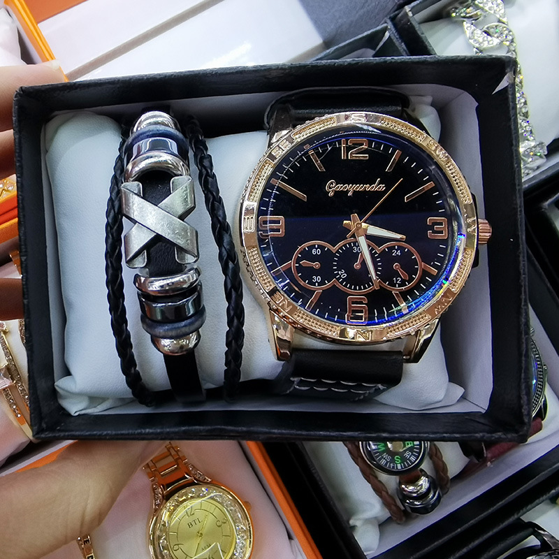 Set di braccialetti alla moda di vendita caldo, confezione regalo di accessori per orologi in stile hip-hop punk, 2 set, orologi da uomo_voghion.com