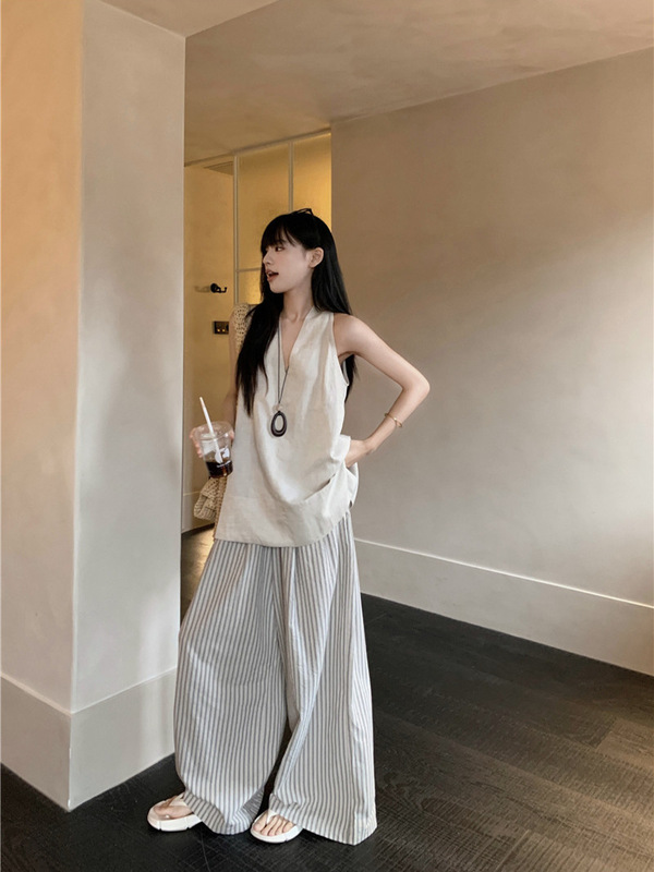 リラックスウェアスーツ Vネックノースリーブベストトップレディース夏ストライプワイドレッグパンツカジュアル2点セット|undefined
