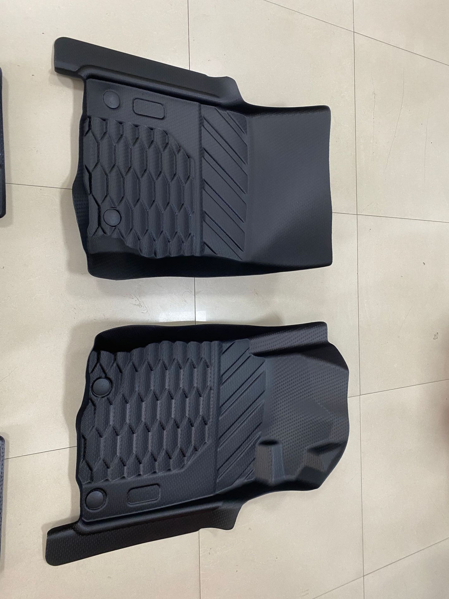 Triton Four-Door Right-Hand Drive 2019-2022 Floor Mats Triton Right-Hand Drive Floor Mats 2021 Special Car-Specific Tpe Floor Mats