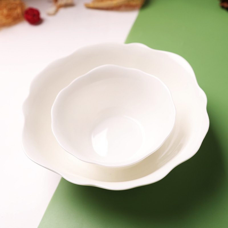 Bone China Bowl in Pure White Lotus Leaf Shape for Home and Hotel Use, Fruit Salad Plate, Dish Plate, Simple Style Ceramic Bowl Bone China Bowl in Pure White Lotus Leaf Shape for Home and Hotel Use, Fruit Salad Plate, Dish Plate, Simple Style Ceramic Bowl