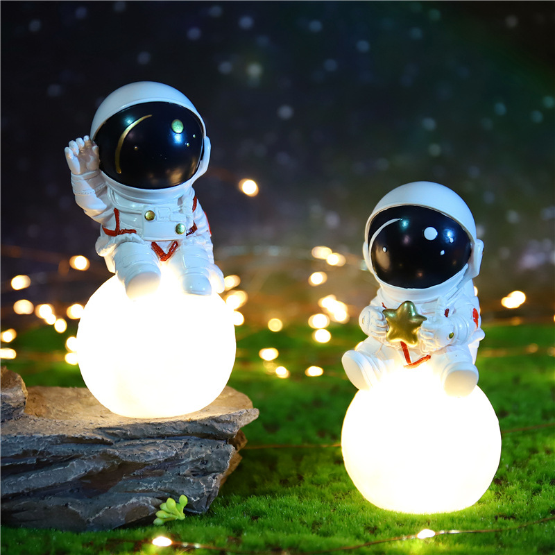 创意太空人星星灯摆件儿童家居卧室小夜灯桌面宇航员摆件学生礼品