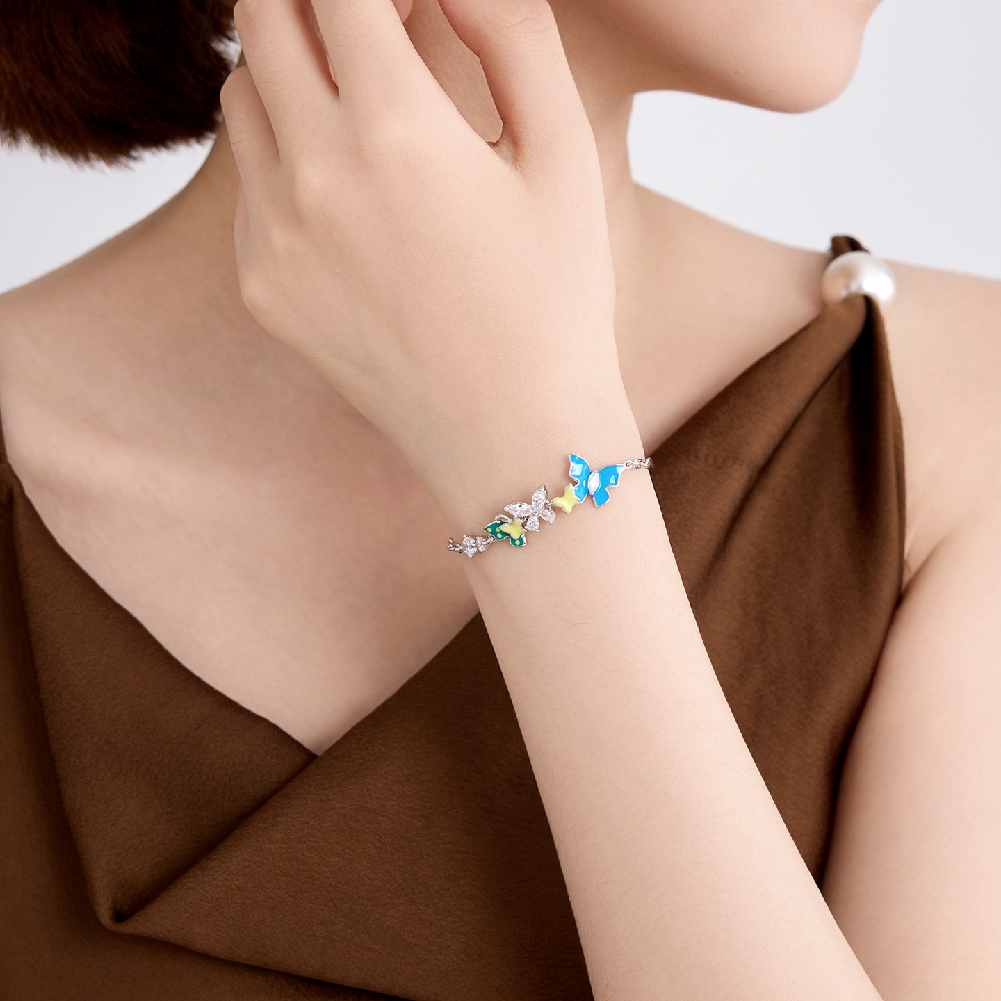 Xuping serie de goteo de aceite pequeña y exquisita pulsera mariposa nicho dulce suave viento joyas de aleación de cobre joyas al por mayor