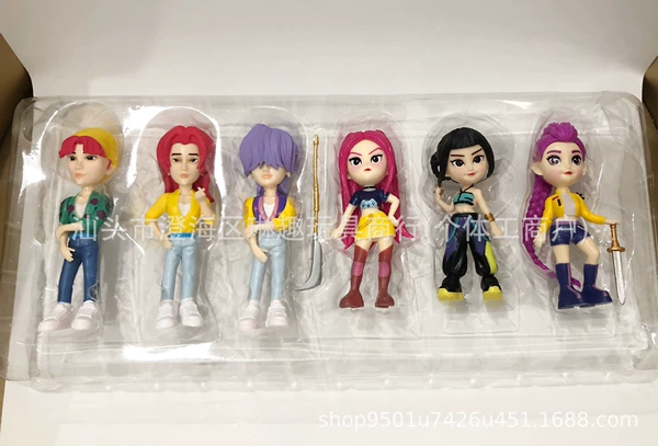 Witch Hunter Girl Group Window Box