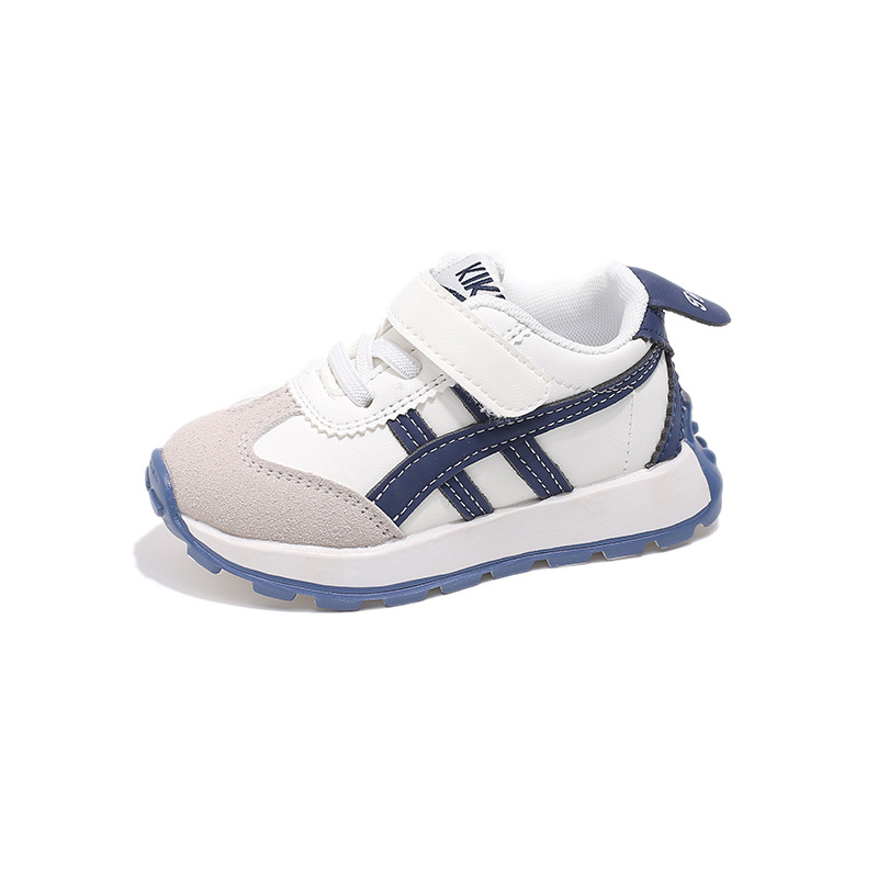 Zapatos deportivos para niños 2025 otoño nuevos zapatos casuales de cuero para niños y niñas zapatos blancos zapatos para correr al por mayor
