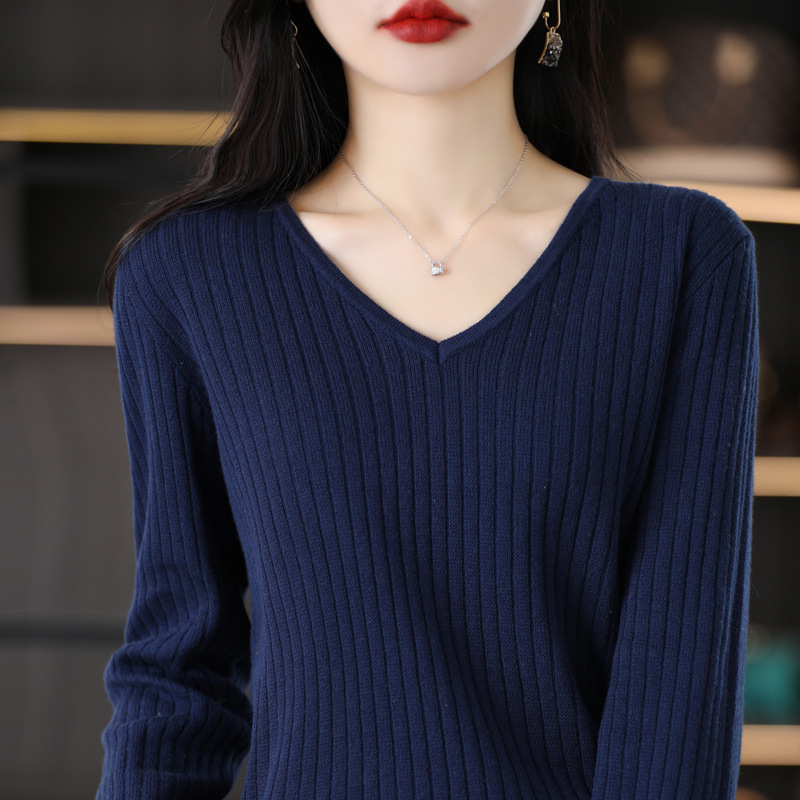 Spring New 100 Combed Cotton Base Sweater Women's V-neck Pullover Pit Long Sleeve Loose Large Size Short Top