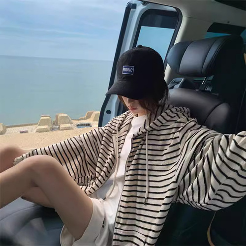 American Retro Striped Hooded Sweatshirt for Women - Spring and Autumn Season Lazy Style Zipper Thin Casual Open Top Coat for Women