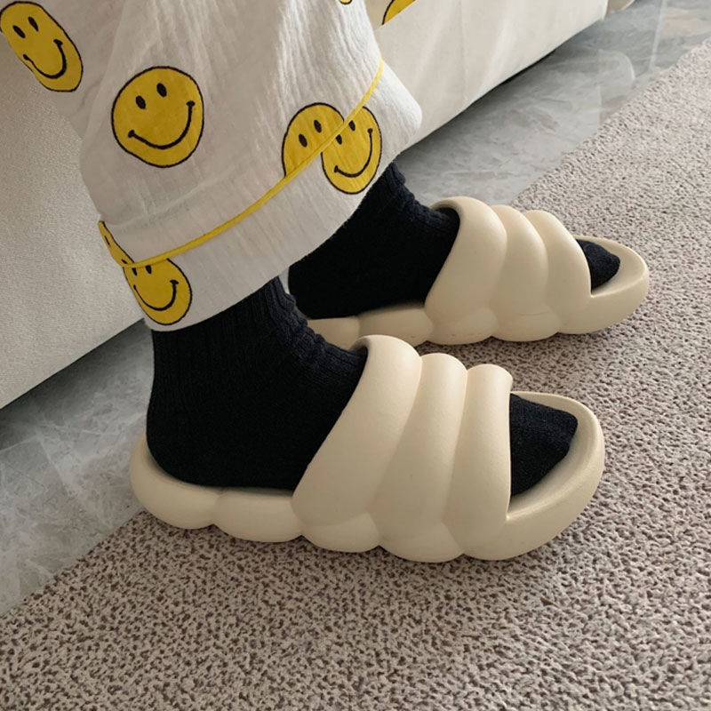 Slippers Women's Home and Summer Out Wear 2025 New Men's Couple's Feeling Caterpillar Sandals with Thick Slippers Slippers Women's Home and Summer Out Wear 2025 New Men's Couple's Feeling Caterpillar Sandals with Thick Slippers
