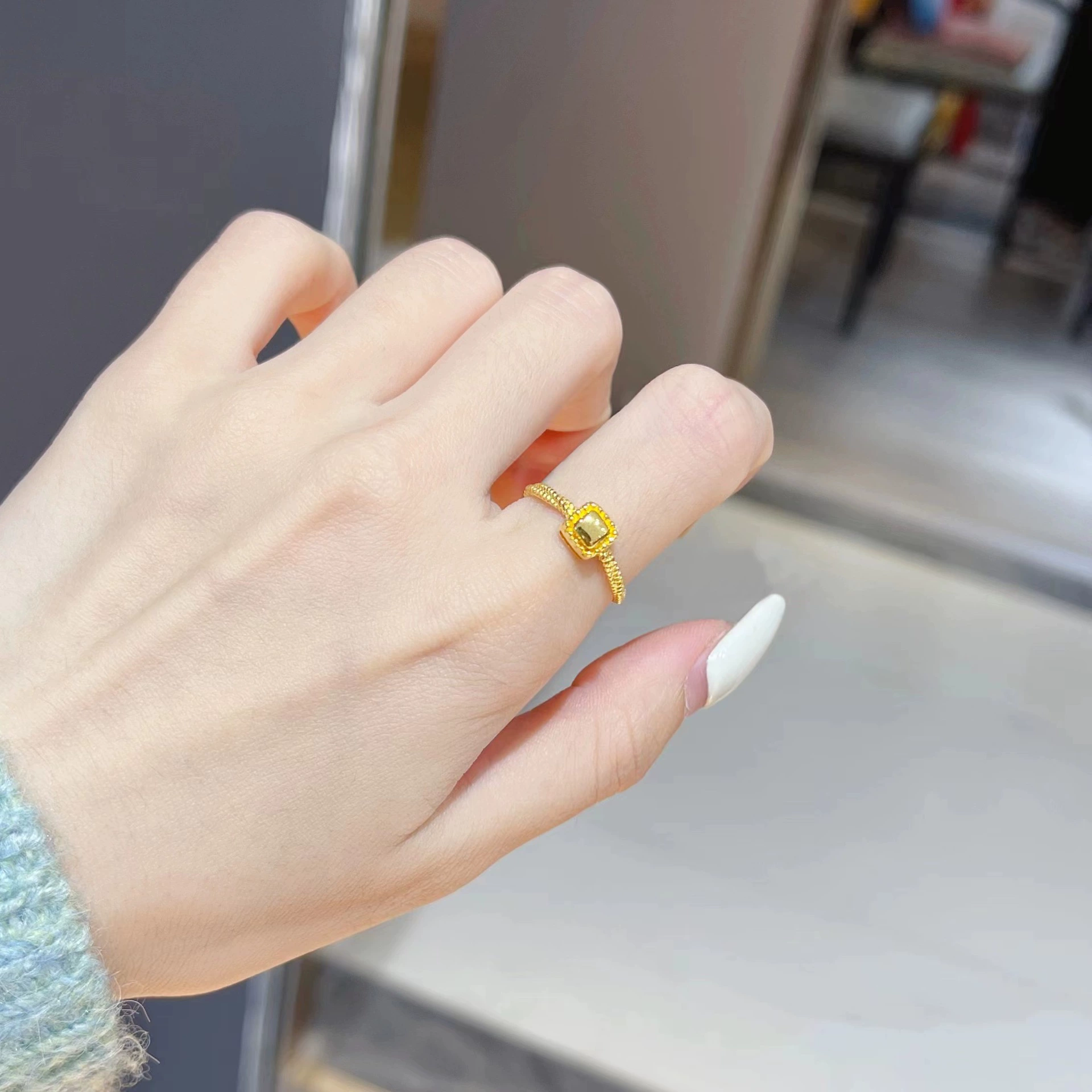 Свадебное кольцо стиль Fashion, золото 750 (18К), кольцо на указательный палец с лёгким люкс-индексом, золотой подарок для нее