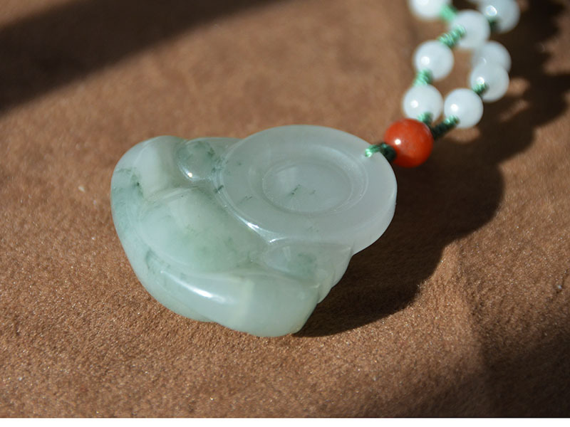 智贝详情图_7新疆天然金丝玉天山翠带翠宝石光细料笑佛吊坠38