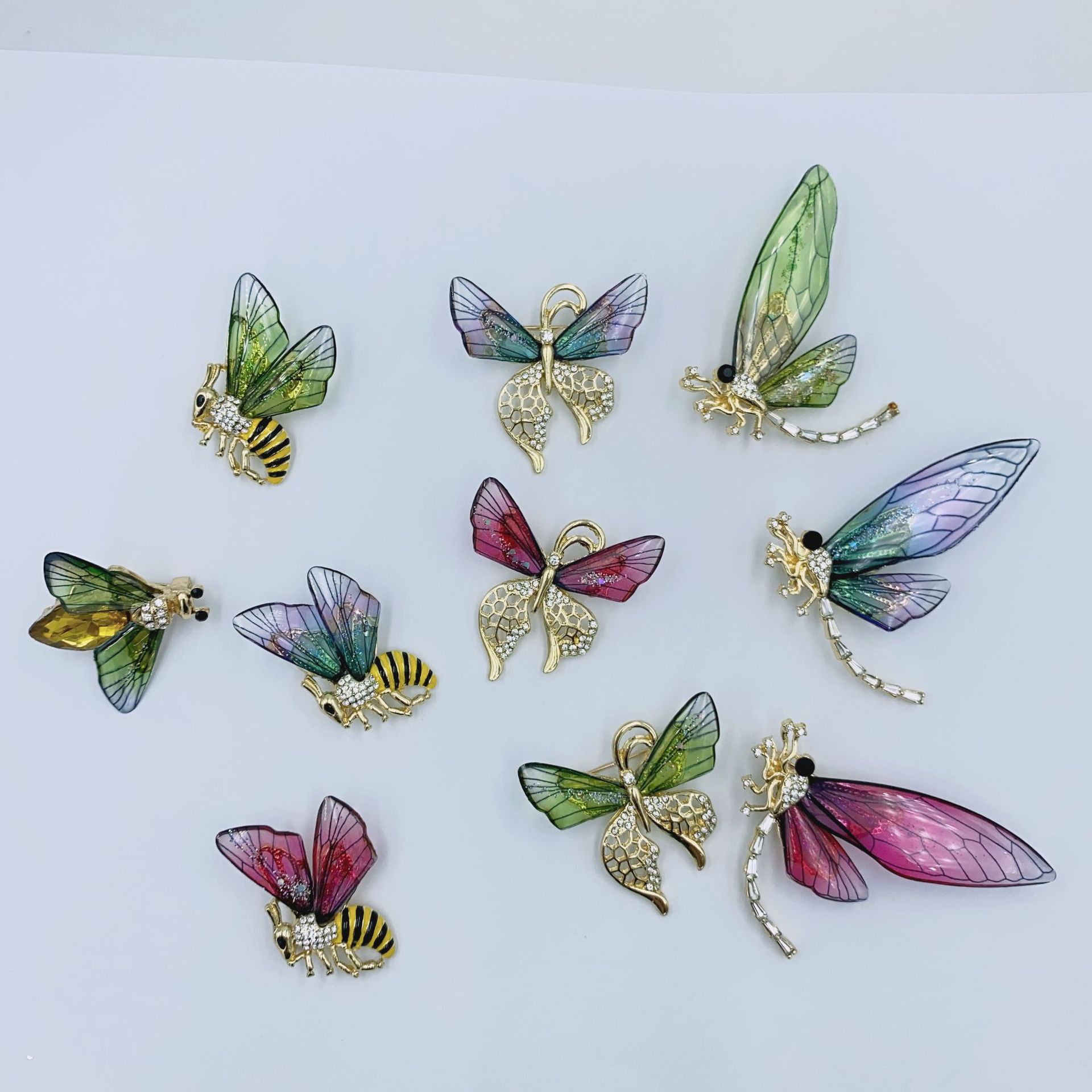 唯美新款滴胶蝴蝶蜻蜓蜜蜂胸针超仙百搭时尚昆虫胸花汉服包包配饰