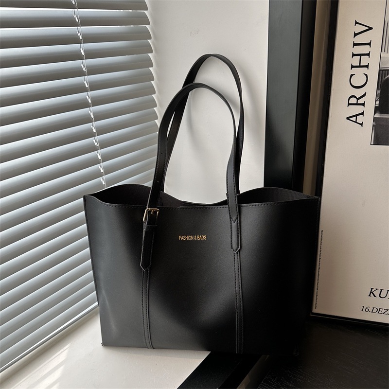 Tote Bag Winter New Style 2024 This Year's Popular Work and Commuting Shoulder Armpit Bag Simple Retro Tote Bag