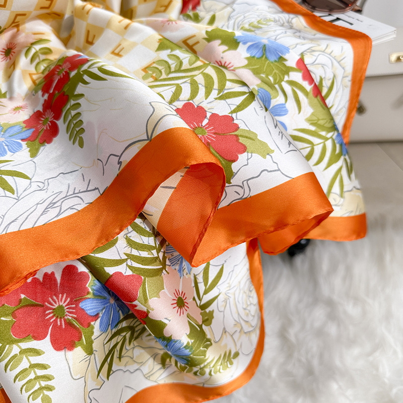 Nueva bufanda de seda con estampado naranja para mujer, moda coreana, seda de imitación, chal de protección solar de primavera y verano, bufanda de gasa exterior, toalla de playa