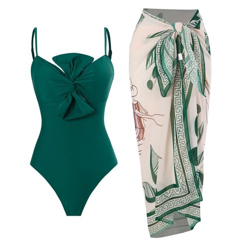 Charming Maiden 2025 Solid Color One-Piece Swimsuit for Women, European and American French Retro Stomach Covering Slimming Swimwear Set