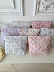 312282 秋冬新款可愛軟綿綿化妝包女夾棉大容量便攜化妝品收納包