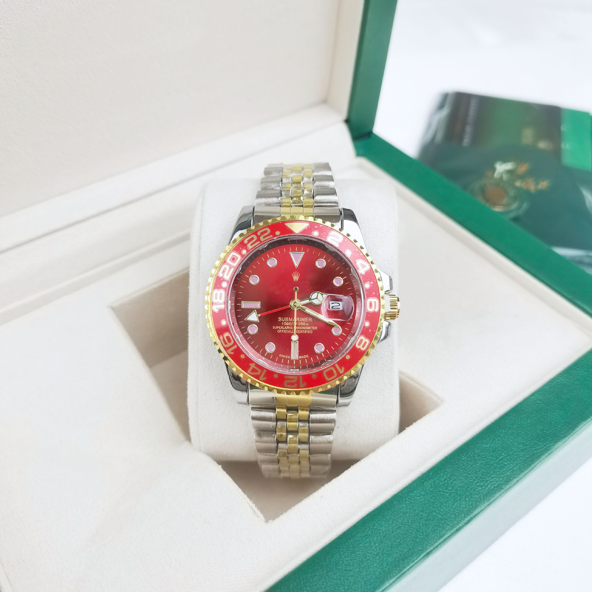 Four-pin coke circle, five beads between gold, red circle and red face