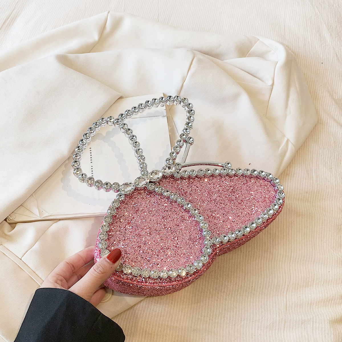 Banquete de mariposa brillante para mujer, nueva colección de verano 2024, tachonado de diamantes de agua, fiesta de alta sociedad, de mano_voghion.com