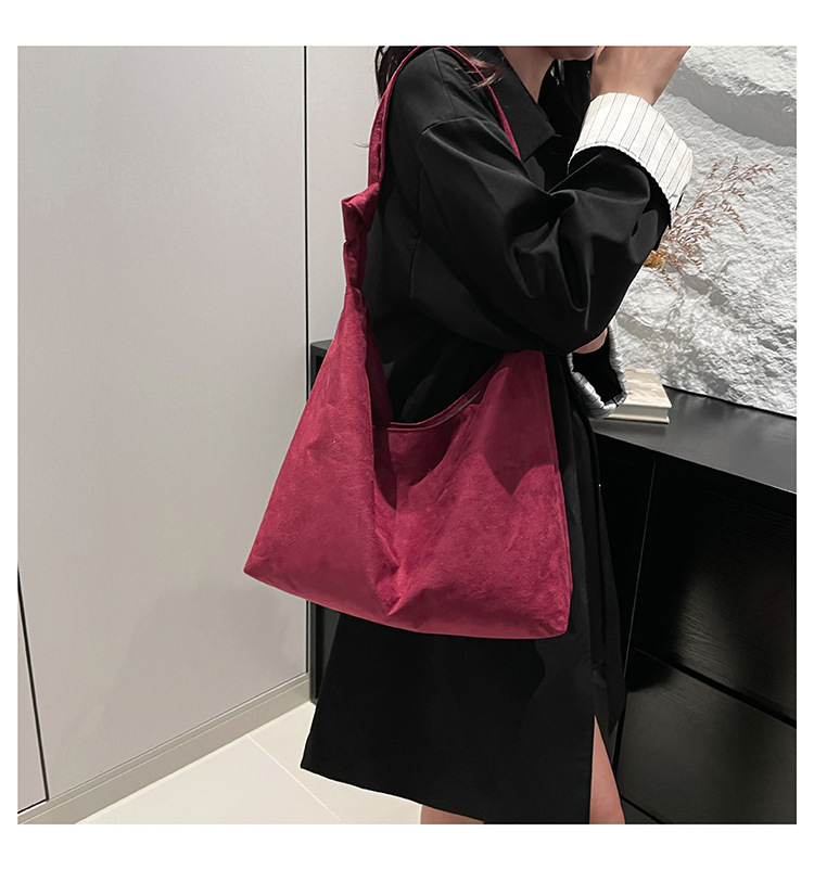 Cross-border suede large bag for women 2024 New style fashionable retro frosted tote bag for autumn and winter work and commuting bucket bag undefined