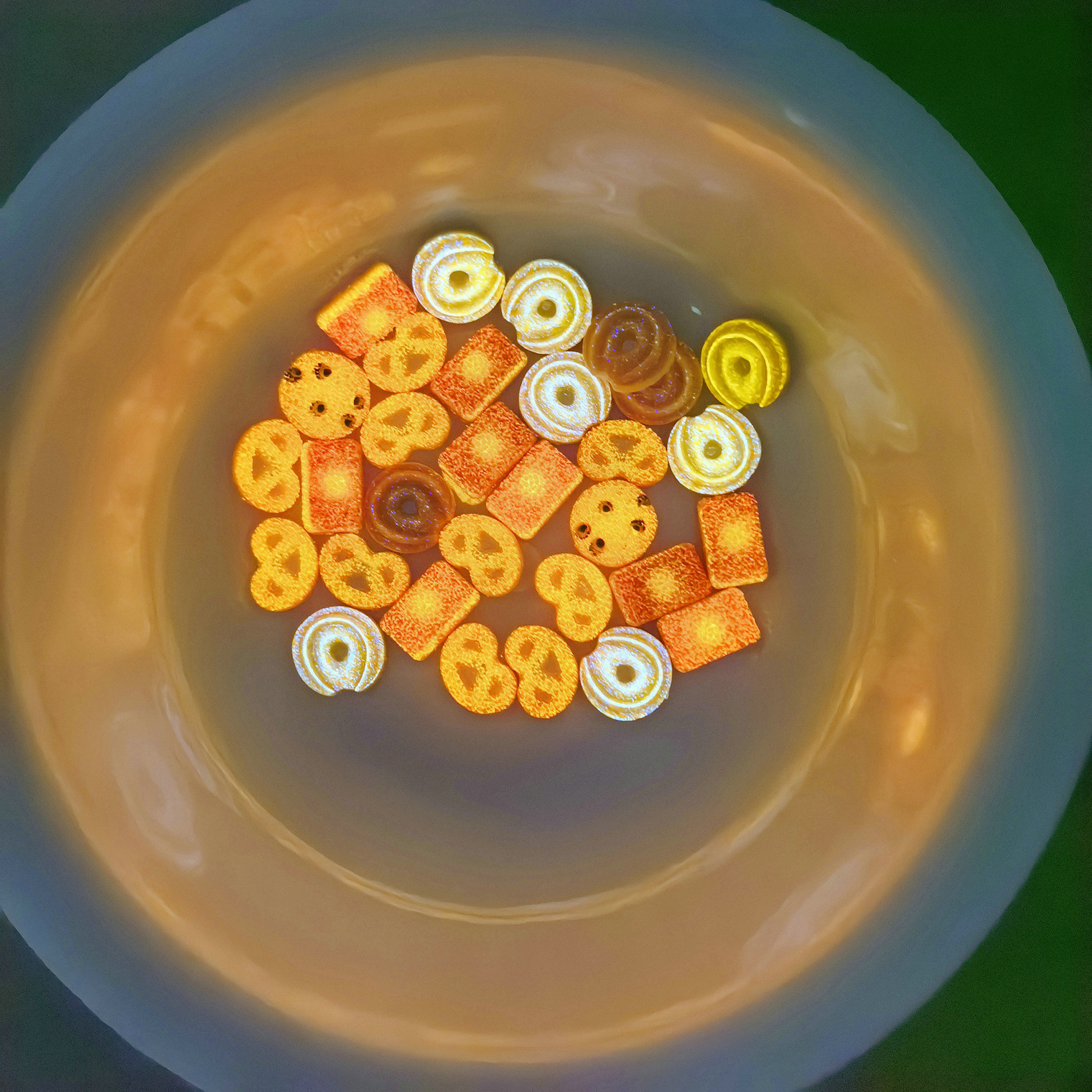 仿真食玩曲奇饼干美甲饰品批发混款夜光diy学生发夹饰品配件美