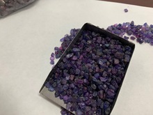厂家供应天然斯里兰卡紫色蓝宝石原料珠宝首饰镶嵌小尺寸裸石配石