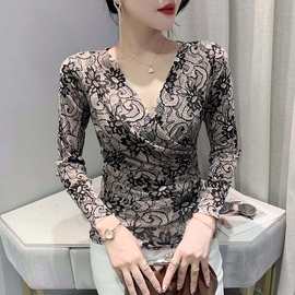 2024复古网纱打底衫女交叉V领洋气长袖T恤小衫修身显瘦舞蹈上衣