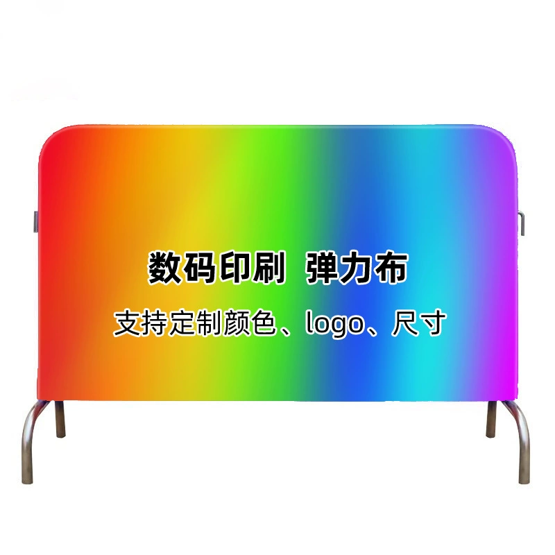 Железный конь с печатью логотипа