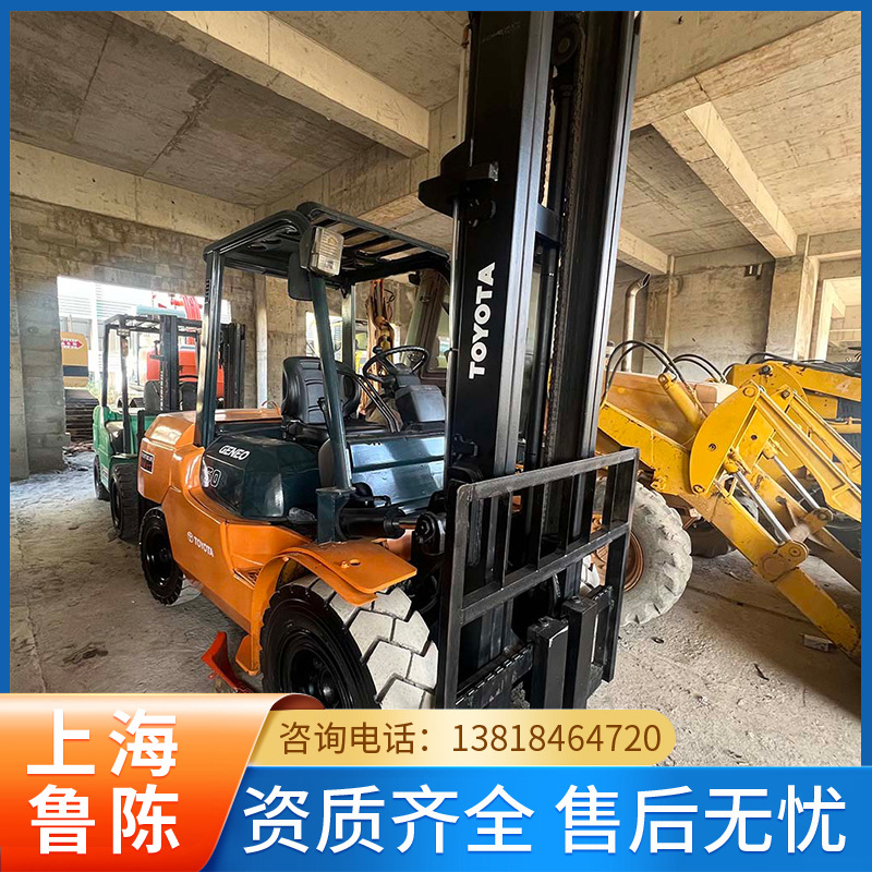 外贸出口9成新丰田叉车 出售二手丰田5吨叉车 上海二手叉车市场