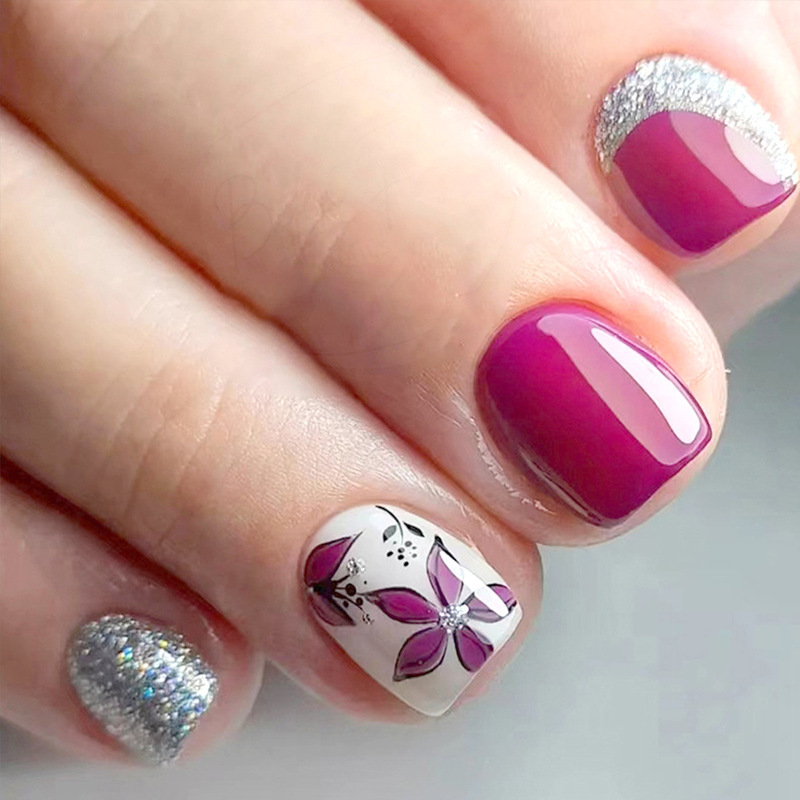 Purple Sequin Floral Pattern Nail Art, Ins-Style Handmade Wearable Nails, Short Nail Stickers, Fashionable Nail Design