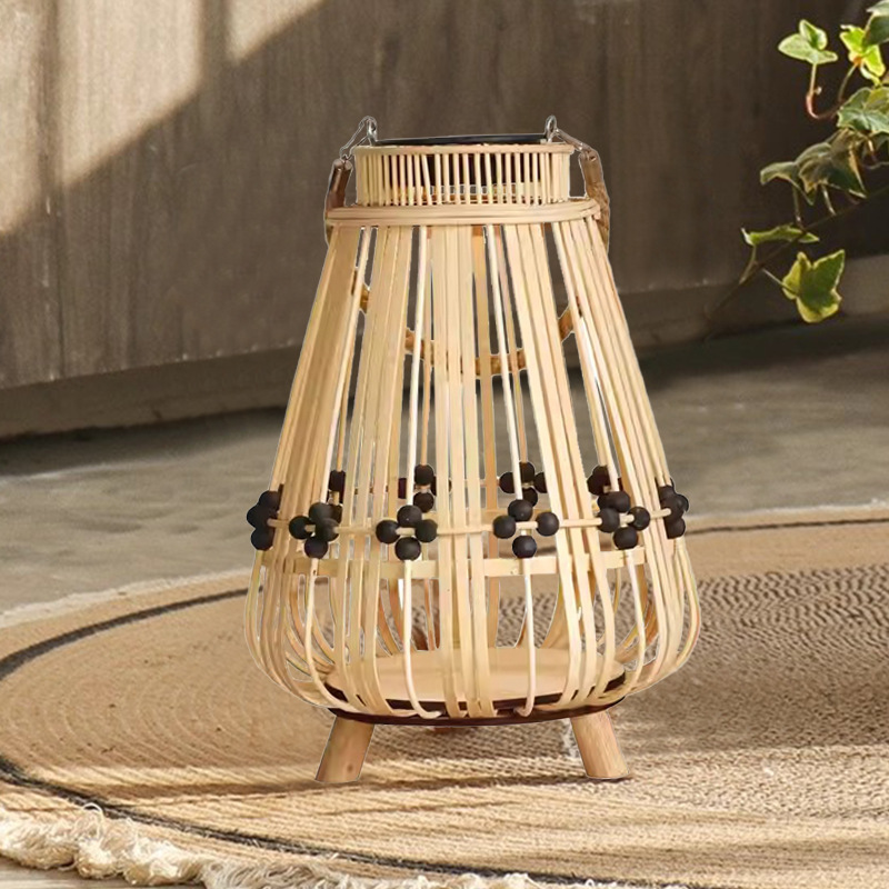 Lámparas de viento de caña retrógradas personalizadas candelabro LED linterna solar hotel patio paisajismo decoración de la atmósfera de la luz