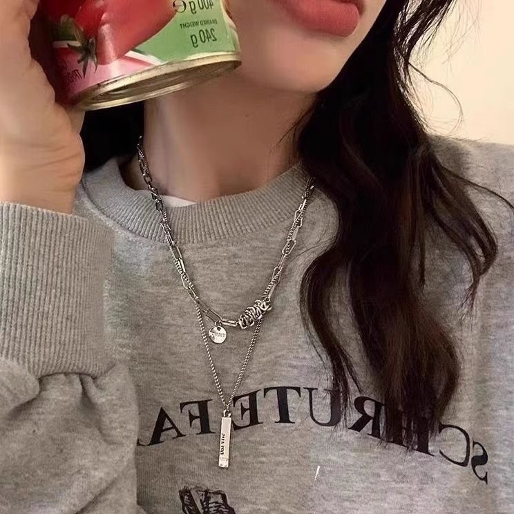 Double-layer Stacked Sweater Necklace Women's Sweet Cool Light Luxury Niche High-end Neck Accessories Autumn and Winter Long Sweater Chain Double-layer Stacked Sweater Necklace Women's Sweet Cool Light Luxury Niche High-end Neck Accessories Autumn and Winter Long Sweater Chain