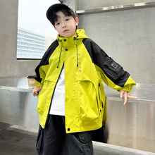 男童春装外套2025新款潮儿童户外冲锋衣春秋款中大童连帽风衣炸街