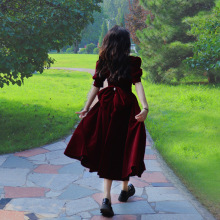 敬酒服酒红色订婚新娘在逃公主冬季礼服裙女小个子感秋季红裙代发