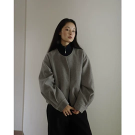 女式针织衫;女式衬衫;休闲裤