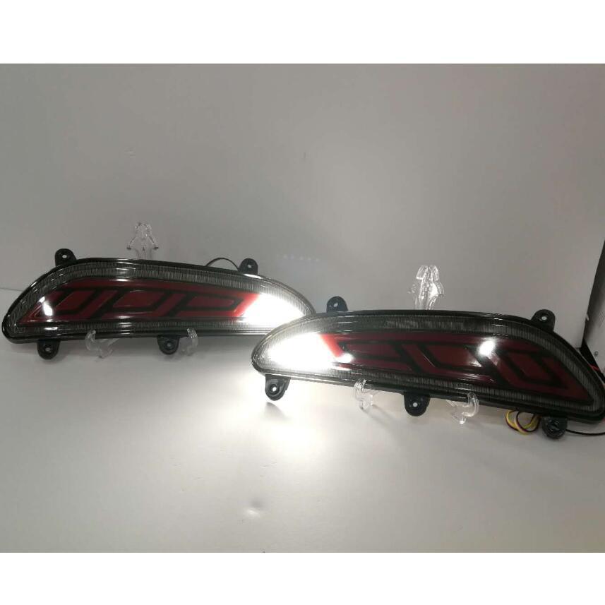 Aplicable a 15-17 Luz de parachoques trasera moderna I20 luz de advertencia de luz de freno moderna I20