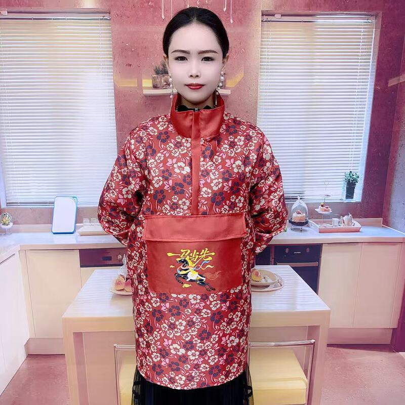 In the Lead among the Pack, the Printed Anti-Stain Apron Is a Must-Have for Kitchen Chores, the New Floral Retro Buttoned Apron in Chinese Style
