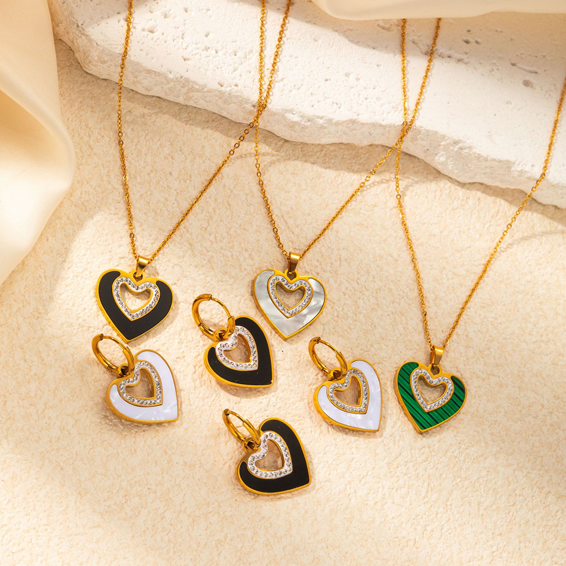 8g Weight 0.03µm Gold Plating Thickness Electroplated Gold Plating Process Golden Plated Plating Material Zircon Inlay Material Jewelry Set Classification cable chain Chain Type 1 Set Quantity Casual Occasion 201 Stainless Steel Material Heart Shape Pattern Women's Gender Basic Style Plating Craft Wholesale Jewelry Basic Heart Shape Titanium Steel Zircon Plating Jewelry Set 4