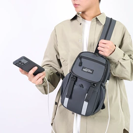 休闲背包;旅行包袋;中大学生书包