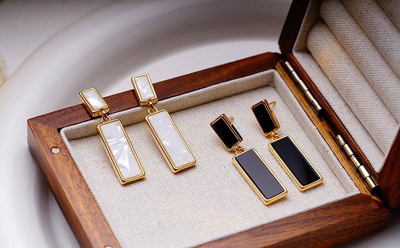 Fashion Rectangle Copper Plating Drop Earrings 1 Pair